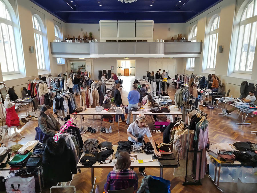 Vide dressing / Bourse aux livres Vide dressing / Bourse aux livres